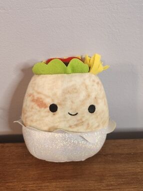 Squishmallows Kellytoy Mini Bernardo Burrito